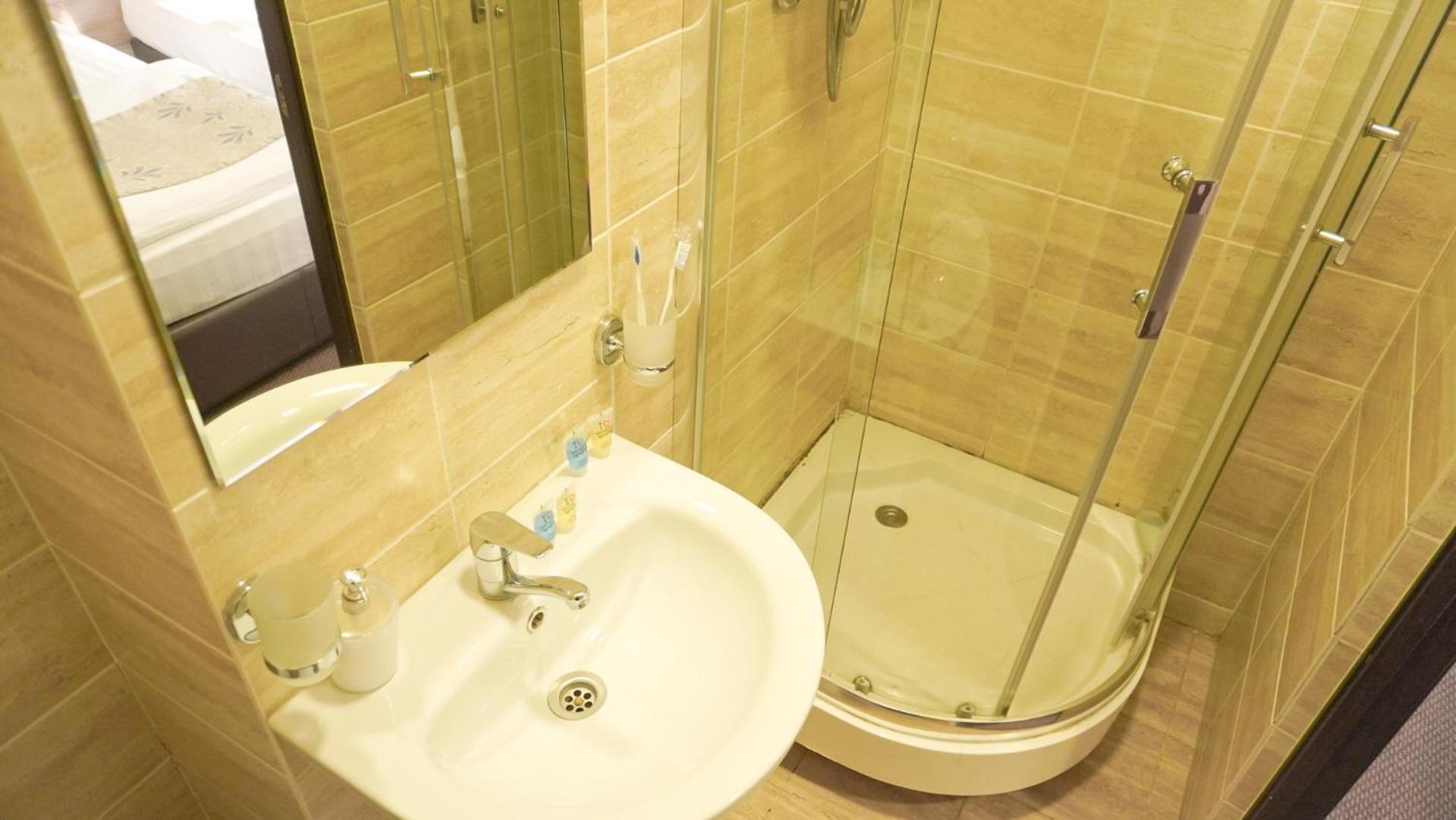 Silk Way Hotel Almaty Bagian luar foto