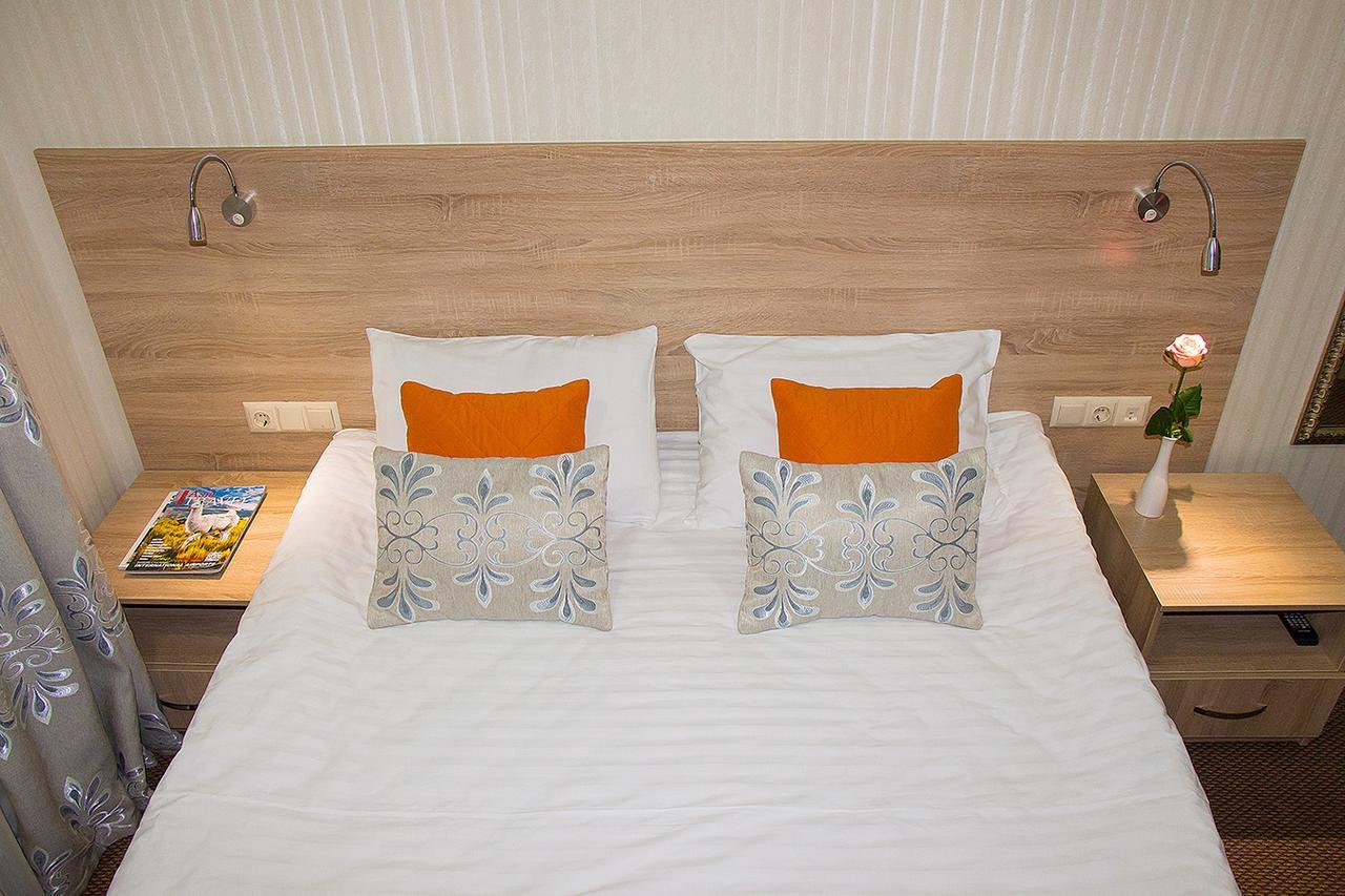 Silk Way Hotel Almaty Bagian luar foto