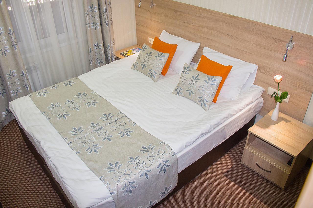 Silk Way Hotel Almaty Bagian luar foto